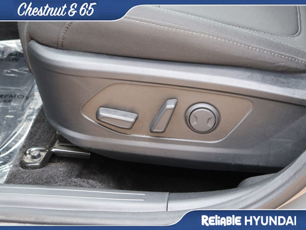 Used 2024 Hampton Gray Hyundai SEL image 25