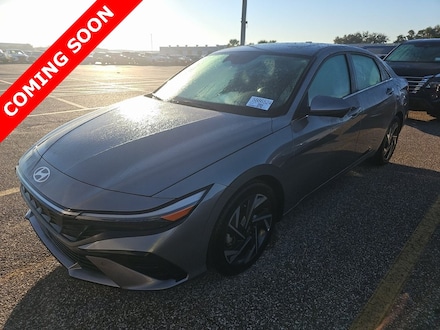 2024 Hyundai Elantra Limited Sedan