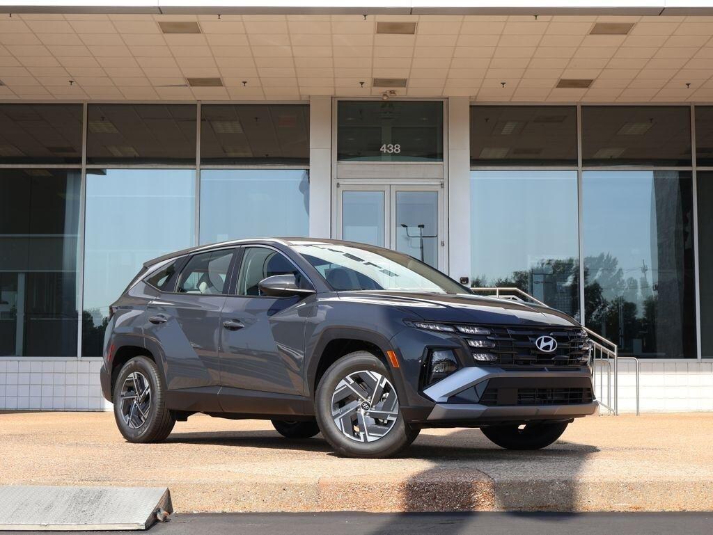 New 2026 Hyundai Tucson Hybrid SE SUV