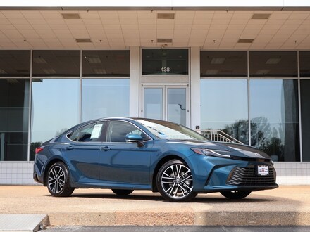 2025 Toyota Camry Sedan
