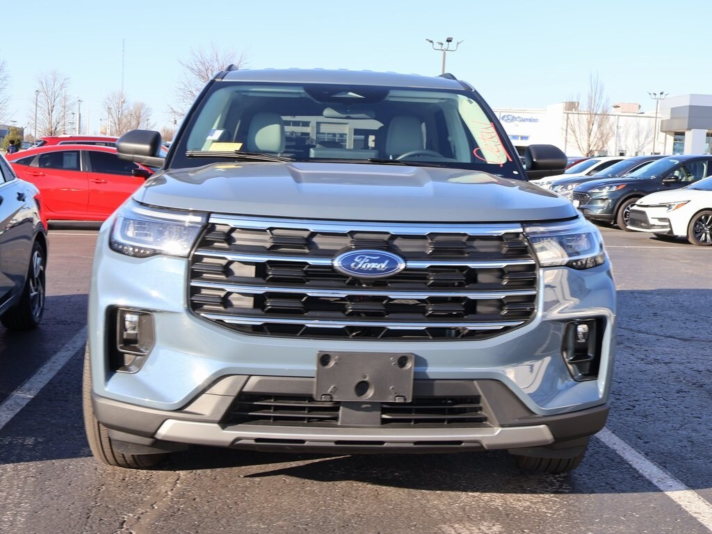 Used 2025 Ford Explorer Active SUV