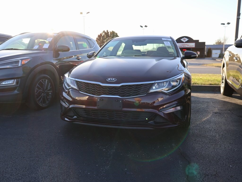 2020 Kia Optima LX photo 2
