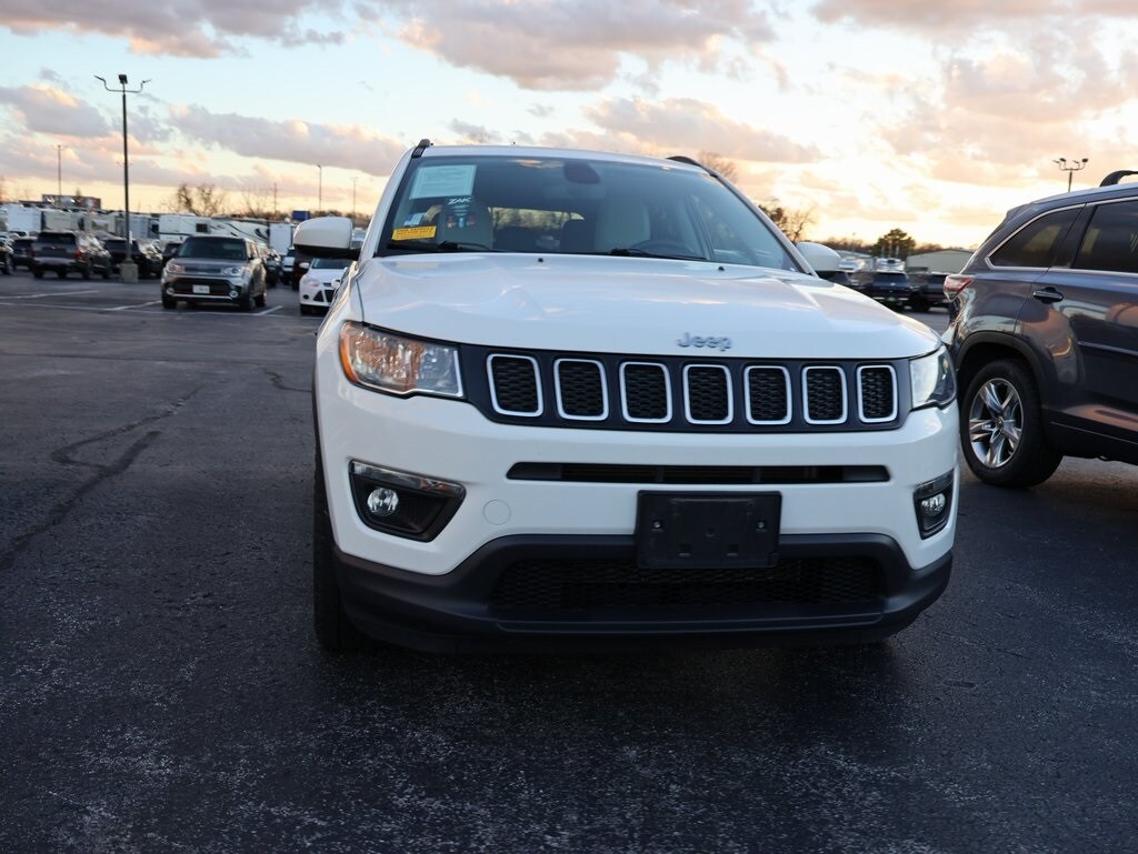 Used 2019 Jeep Compass Latitude FWD SUV