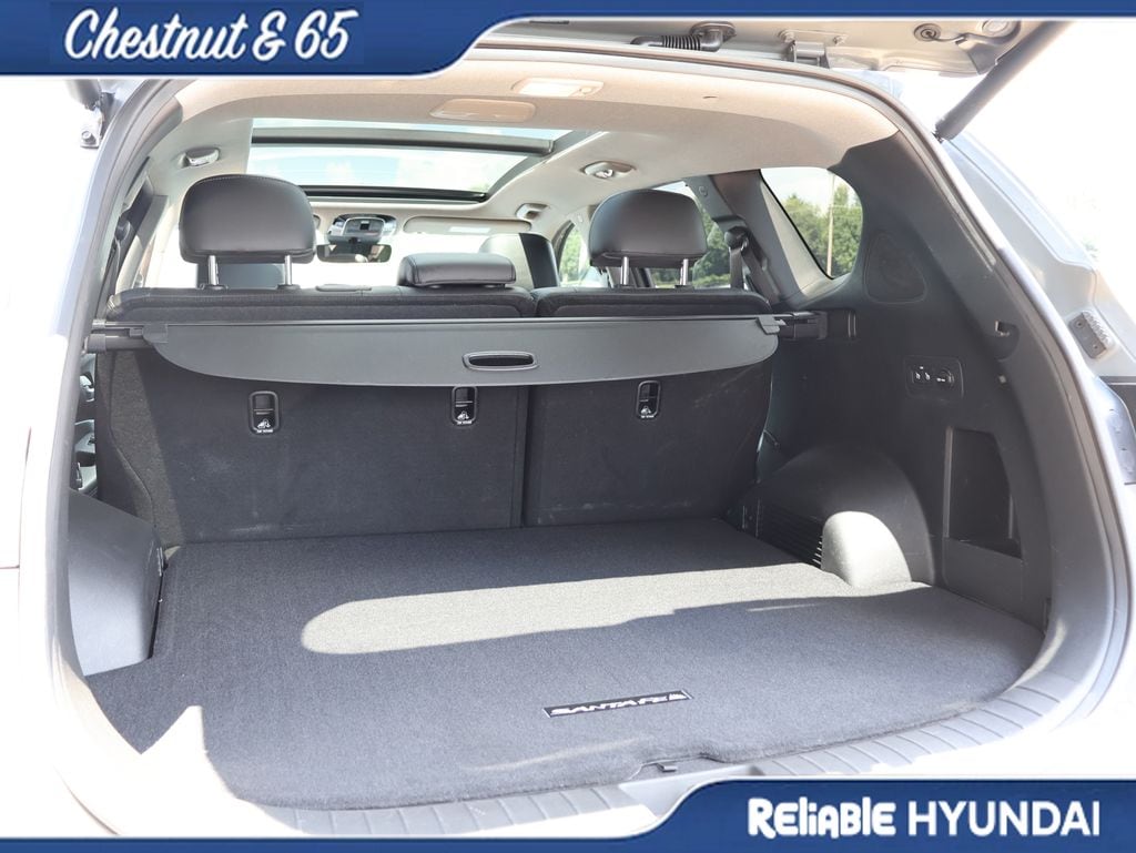 2023 Hyundai Santa Fe Limited - Photo 17