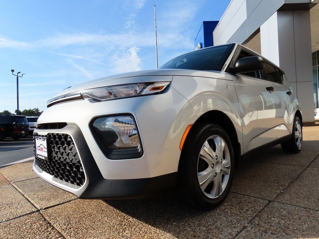 Used 2020 Kia Soul LX with VIN KNDJ22AU8L7099707 for sale in Springfield, MO