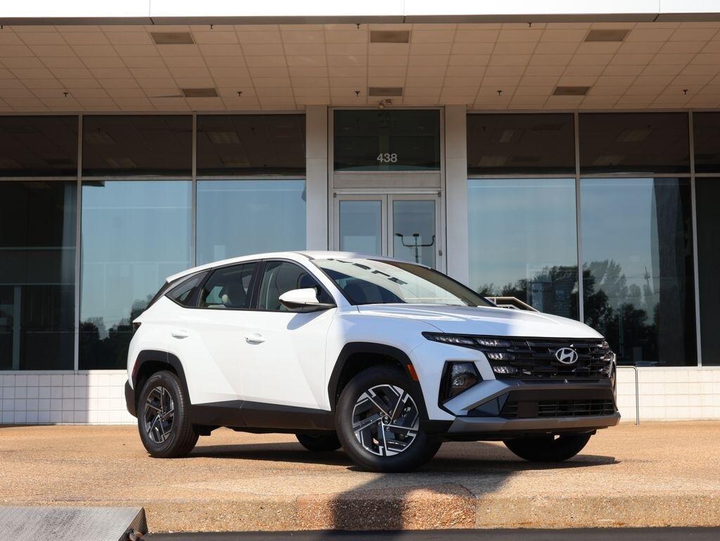 New 2026 Hyundai Tucson Hybrid SE SUV