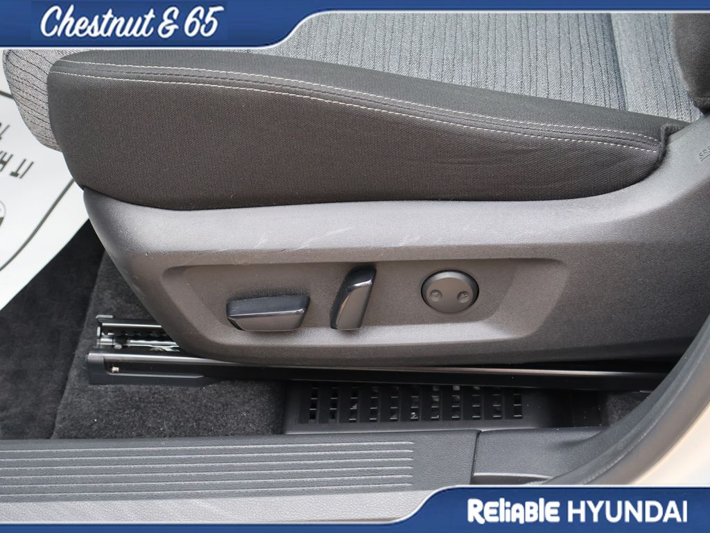 Used 2023 Brilliant Silver Nissan SV image 23
