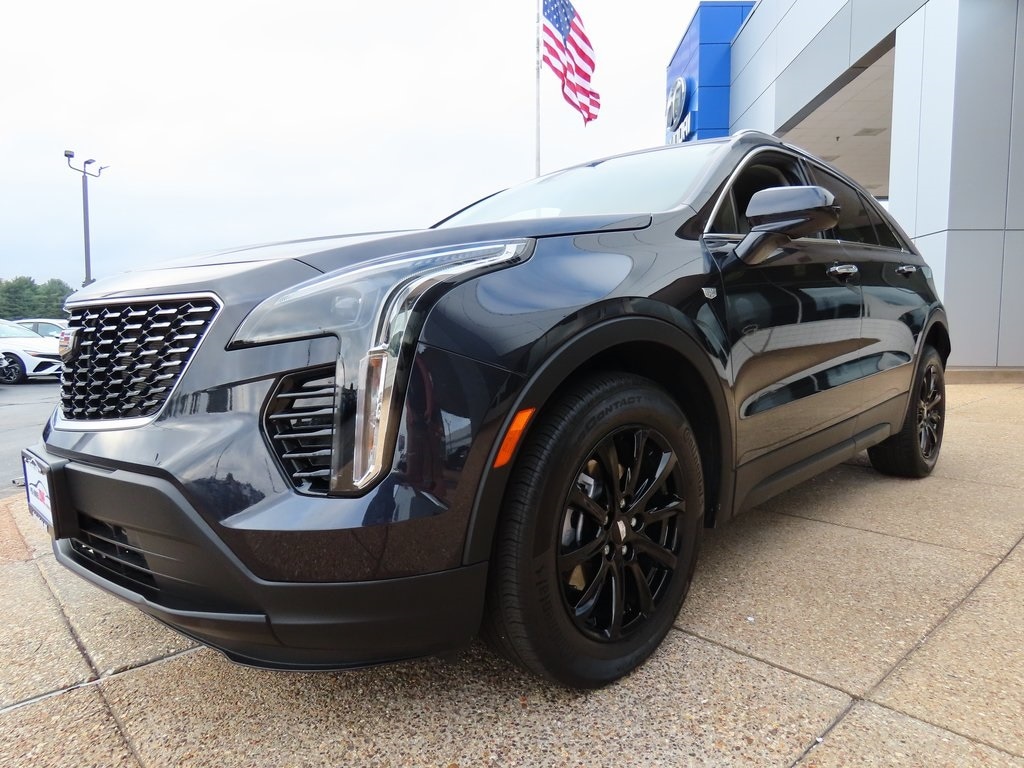 Used 2022 Cadillac XT4 Luxury with VIN 1GYAZAR40NF115346 for sale in Springfield, MO