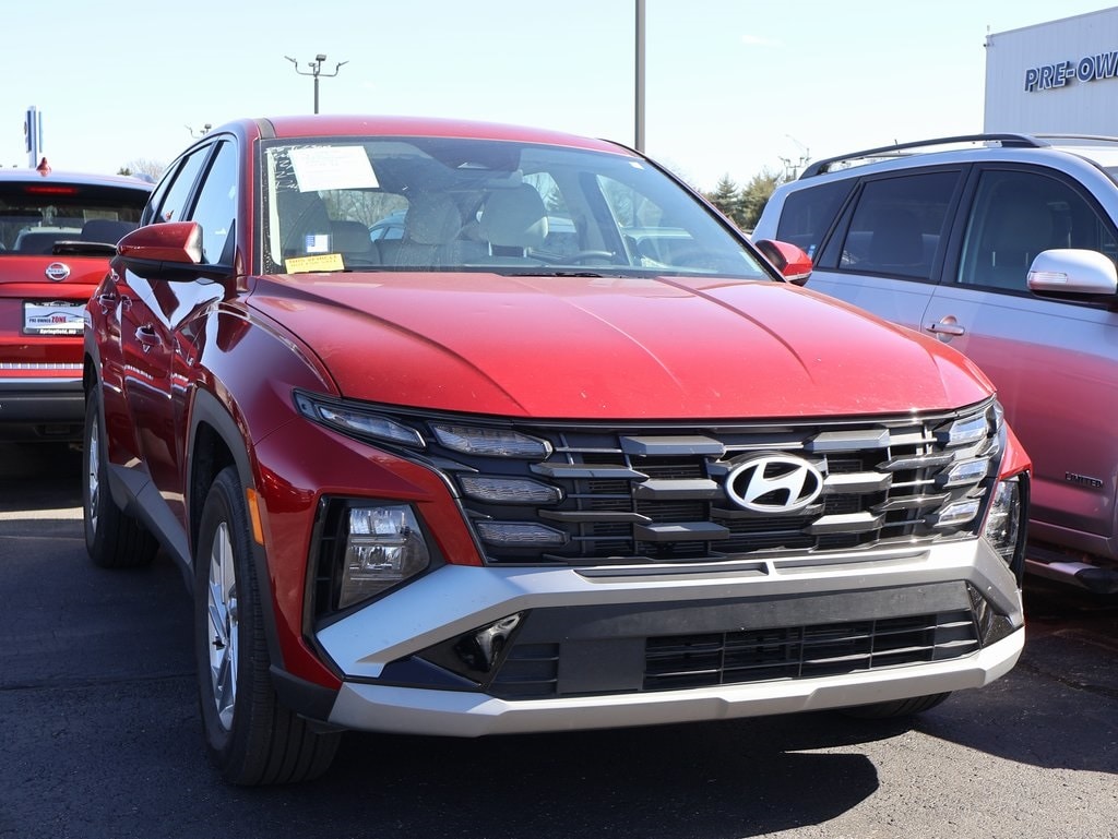 Certified 2025 Hyundai Tucson SE SUV