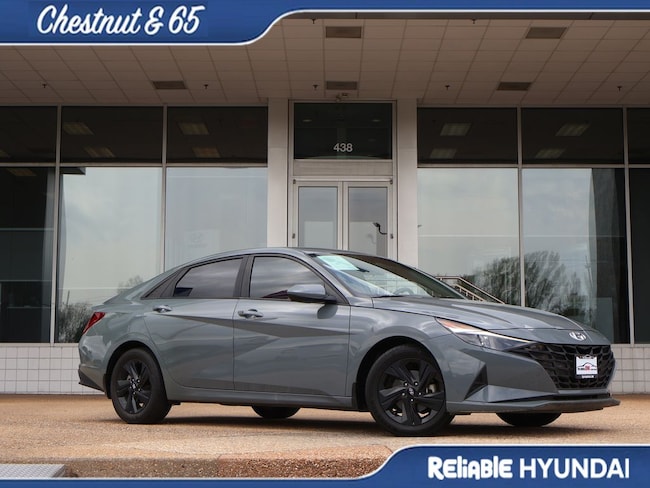 2022 Hyundai Elantra SEL Sedan