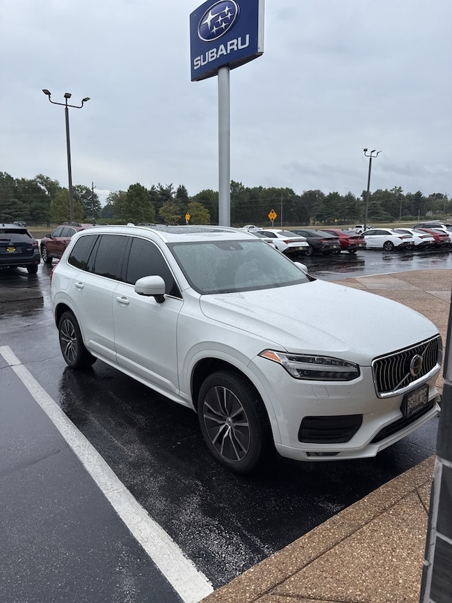2020 Volvo XC90 T6 Momentum 7 Passenger SUV