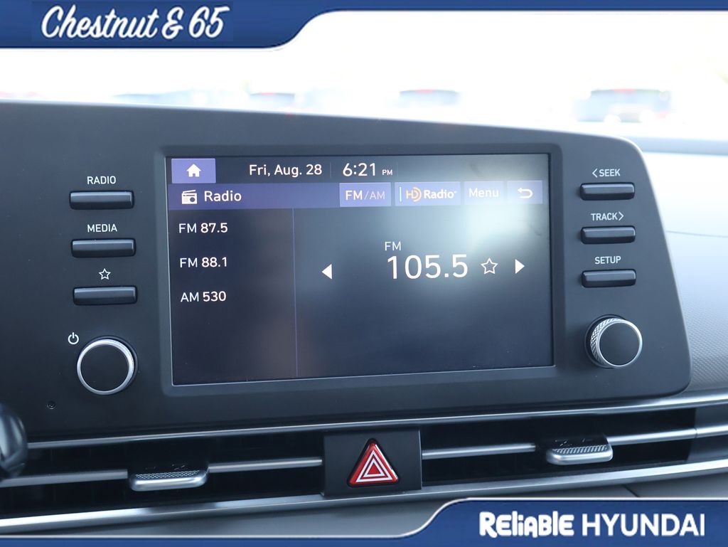 2024 Hyundai Elantra SE - Photo 31