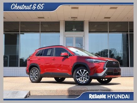 2024 Toyota Corolla Cross XLE SUV