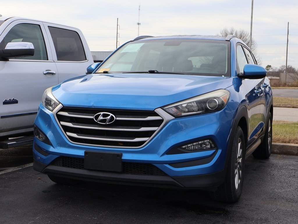 2017 Hyundai Tucson SE's photo