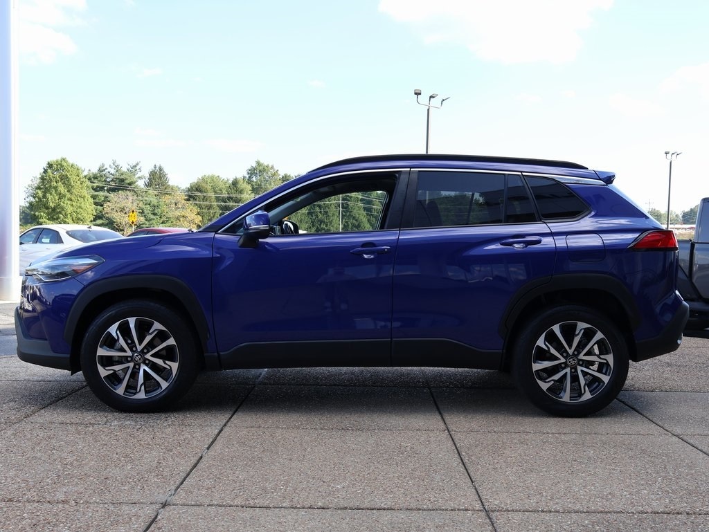 Used 2023 Toyota Corolla Cross XLE SUV