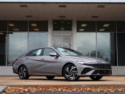 2024 Hyundai Elantra Limited Sedan