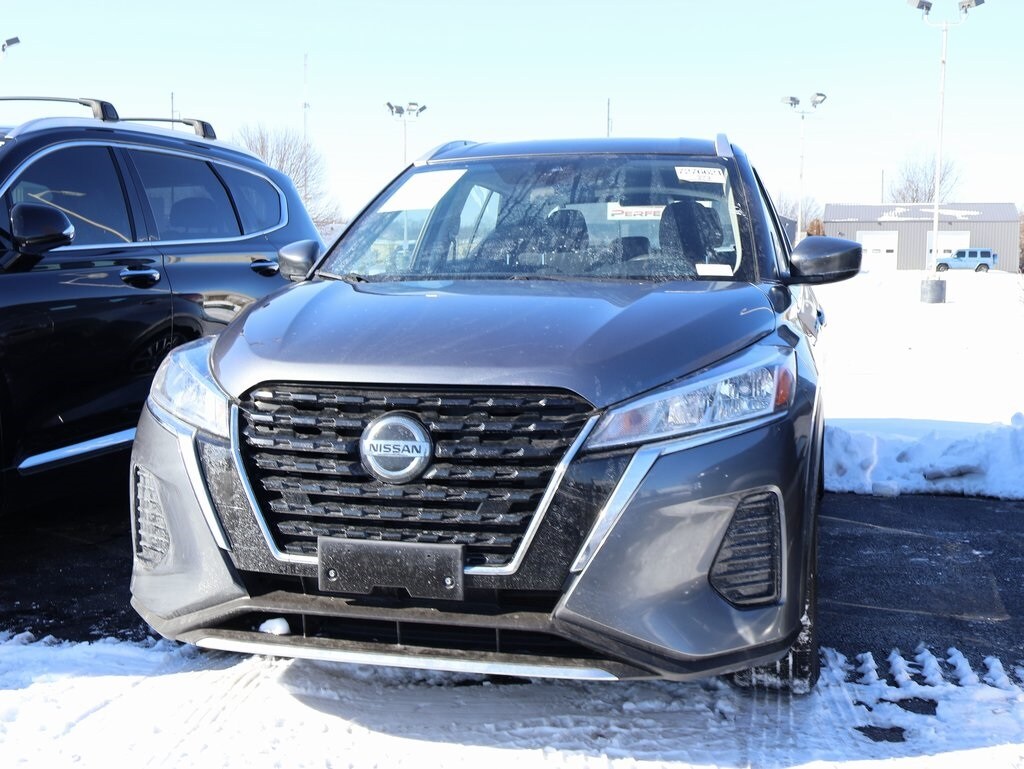Used 2021 Nissan Kicks SV SUV