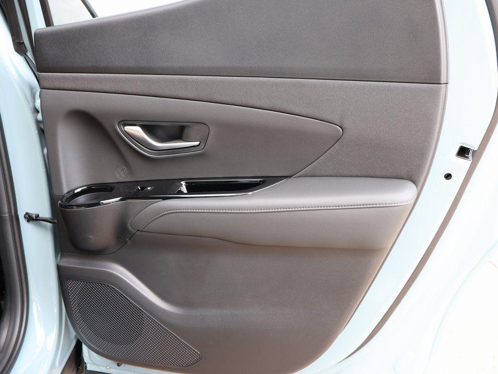 2026 Hyundai Santa Cruz Limited - Photo 12