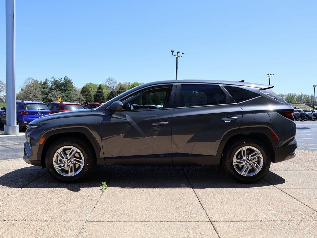 New 2025 Hyundai Tucson SE FWD SUV