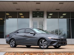 2025 Hyundai Elantra Limited Sedan