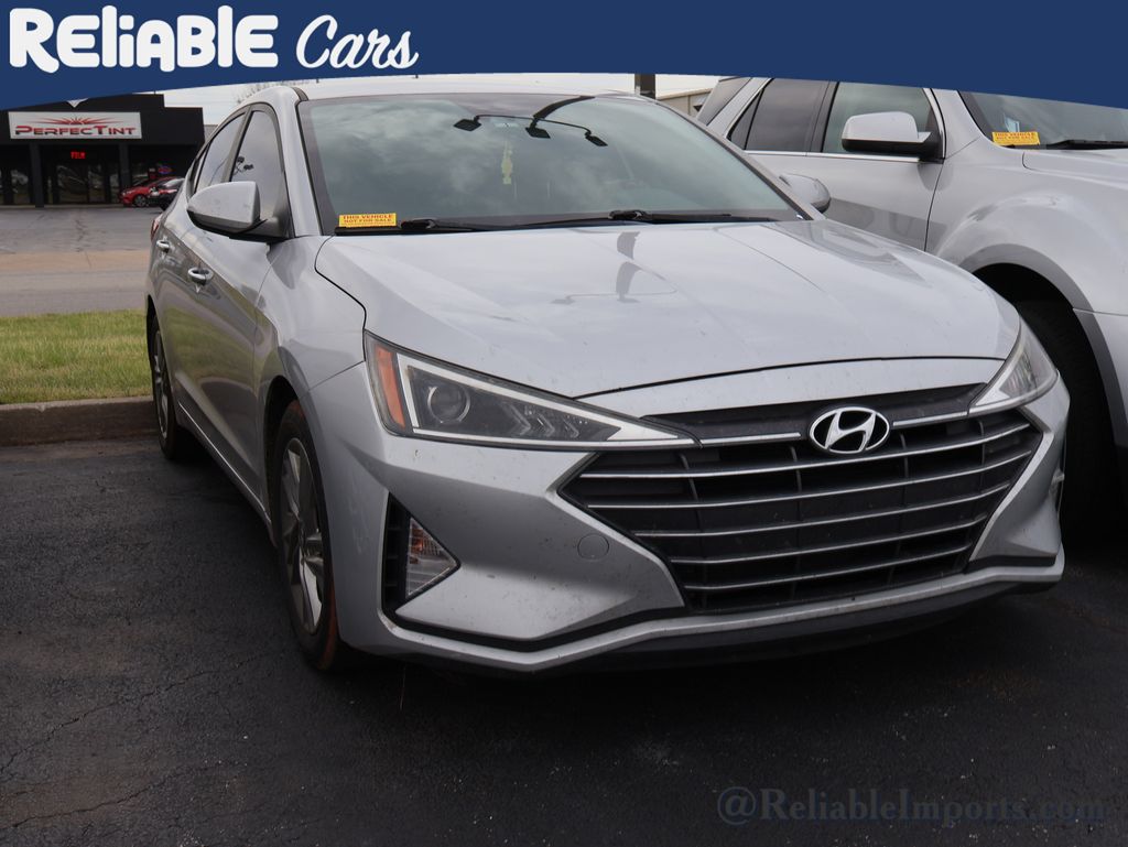 2019 Hyundai Elantra Preferred FWD