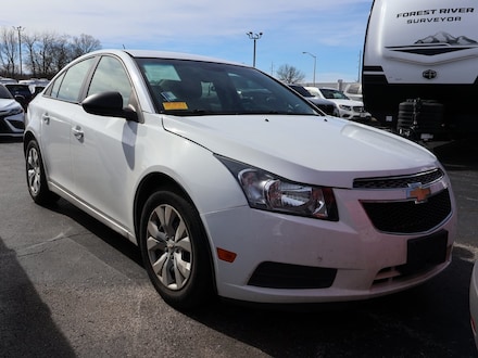 2014 Chevrolet Cruze LS Auto Sedan