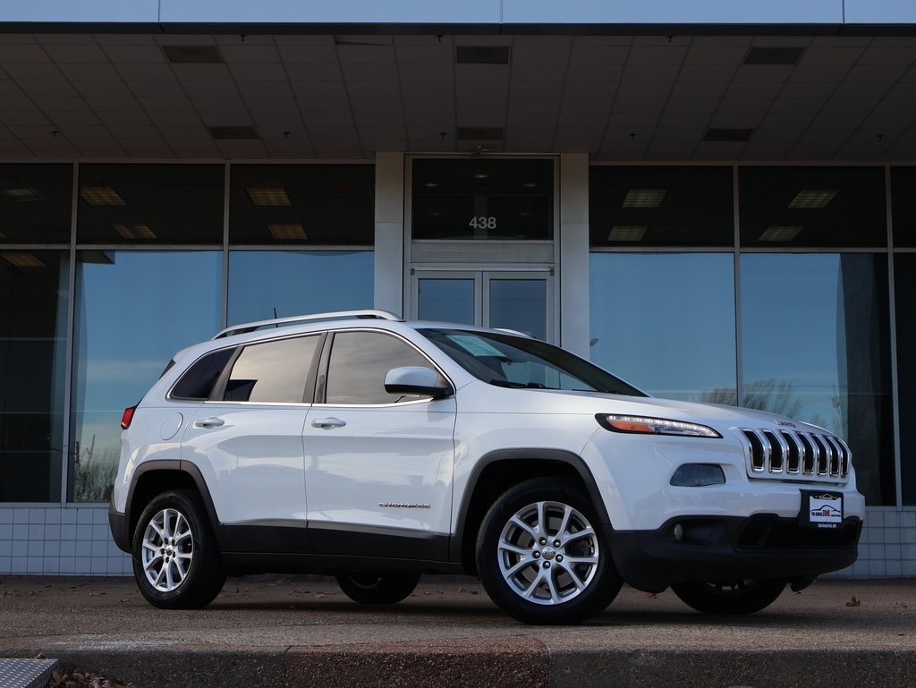 Used 2017 Jeep Cherokee Latitude with VIN 1C4PJLCB5HW549356 for sale in Springfield, MO