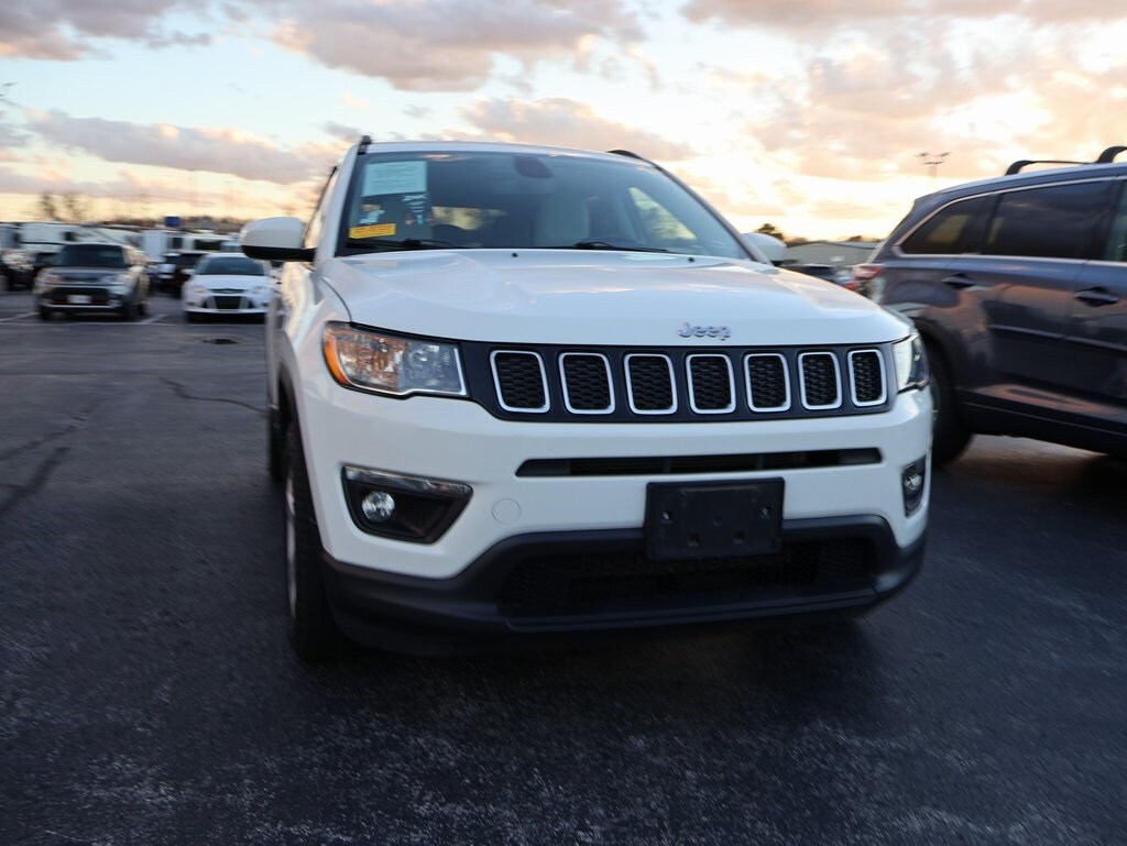 Used 2019 Jeep Compass Latitude FWD SUV