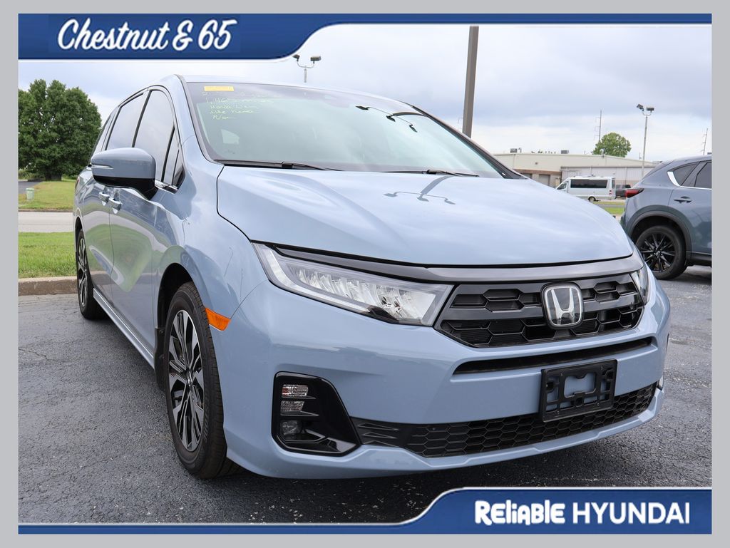 2026 Honda Odyssey Elite's photo