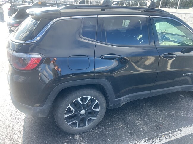 2022 Jeep Compass Latitude SUV