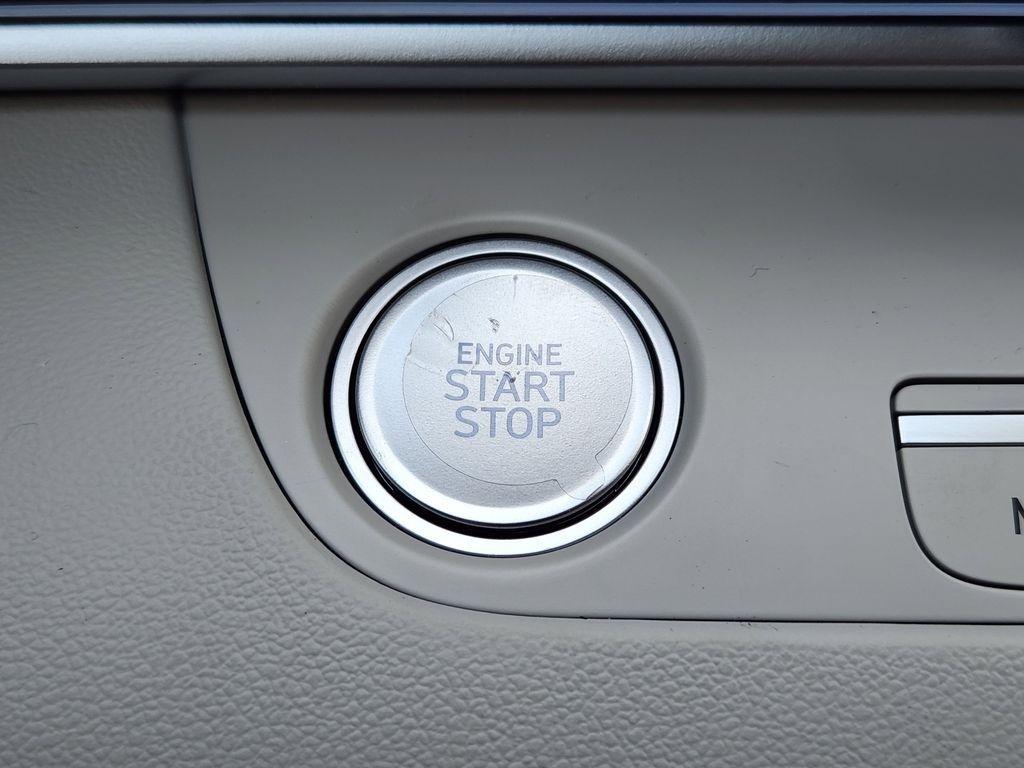 2026 Hyundai Elantra Limited - Photo 18