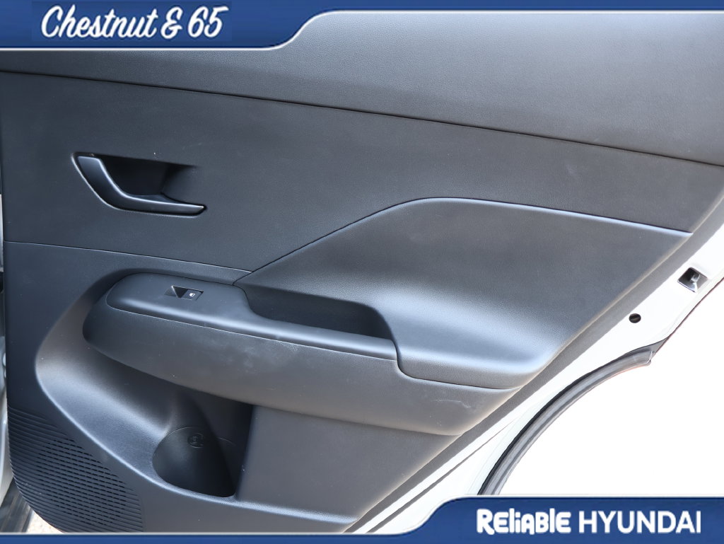 2024 Hyundai Kona SEL - Photo 11