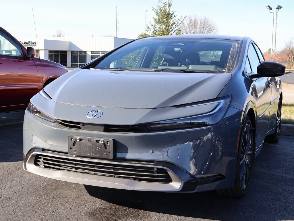 2024 Toyota Prius Limited's photo