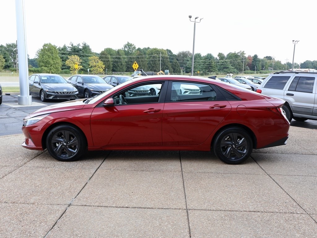 Certified 2023 Hyundai Elantra SEL with VIN KMHLM4AG6PU600976 for sale in Springfield, MO