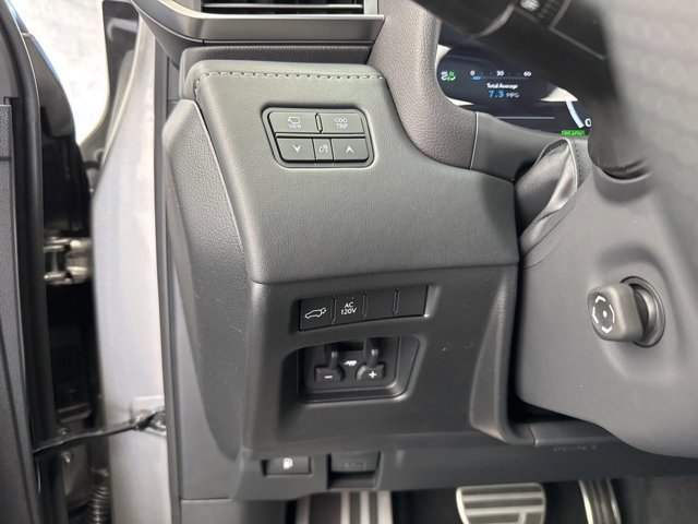 2026 Lexus LX 700h F-Sport - Photo 37