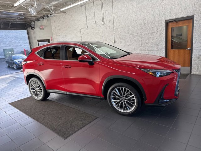 2025 Lexus NX Hybrid 350h's photo