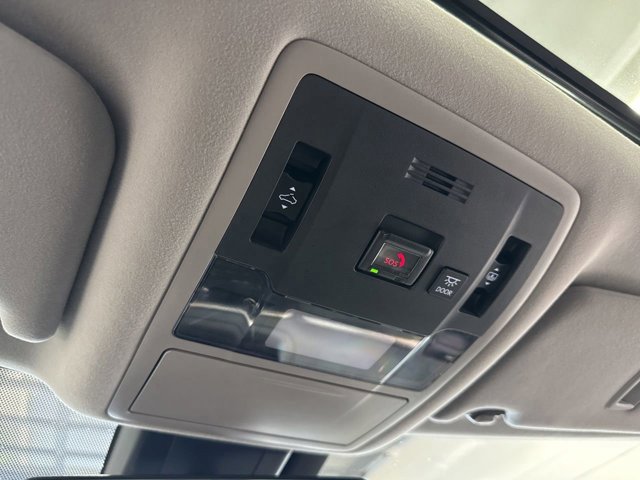 2022 Lexus RX Hybrid 450h - Photo 32