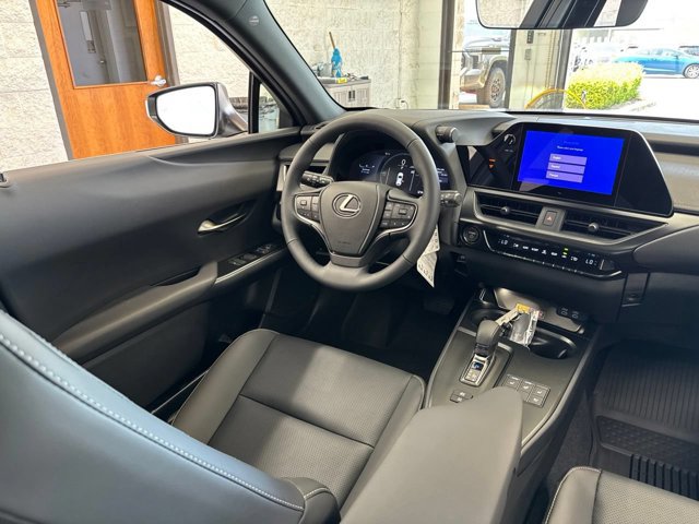 2026 Lexus UX Hybrid 300h F Sport Design - Photo 45