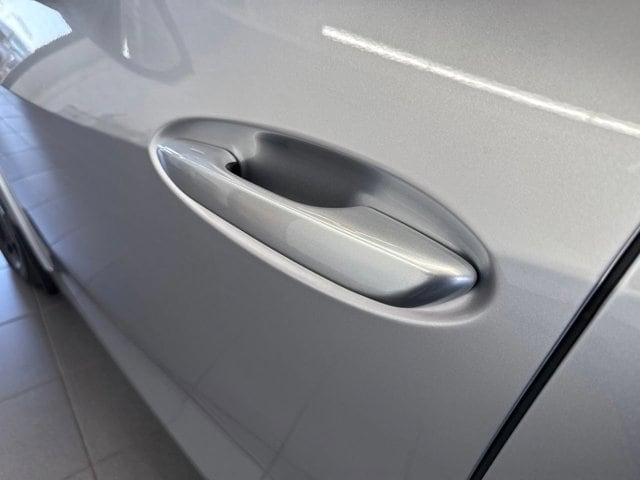 2026 Lexus UX Hybrid 300h F Sport Design - Photo 12