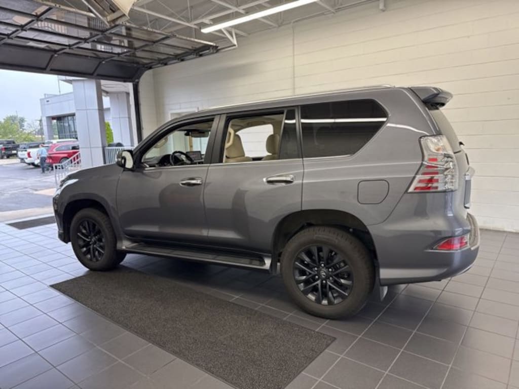 Used 2023 Lexus GX GX 460 Premium