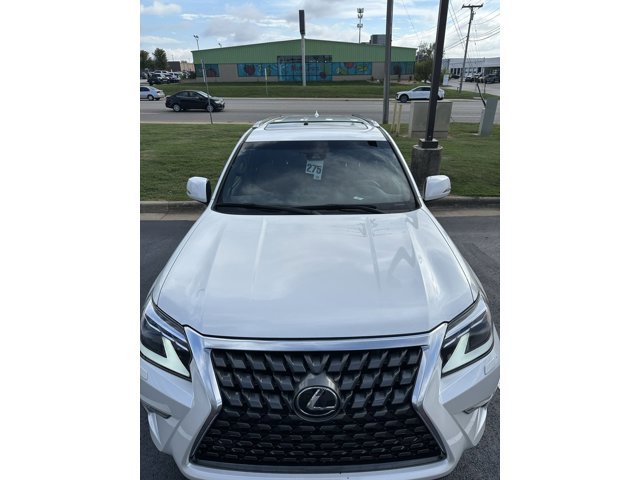 2023 Lexus GX 460 Premium photo 3