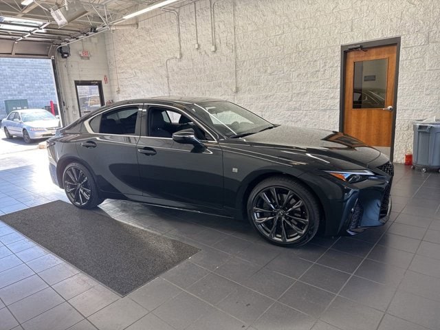 2025 Lexus IS 350 F SPORT DESIGN