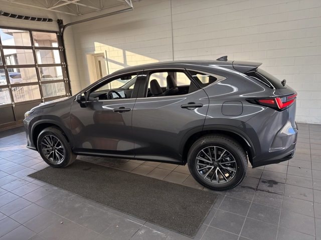 2026 Lexus NX 450h+ Premium - Photo 5