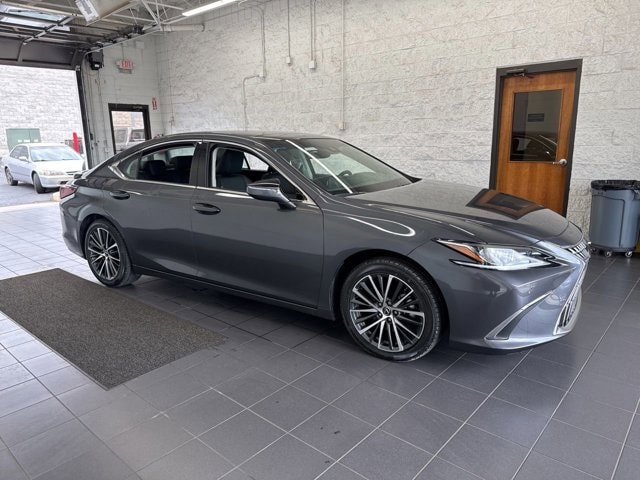 2023 Lexus ES 350 350's photo