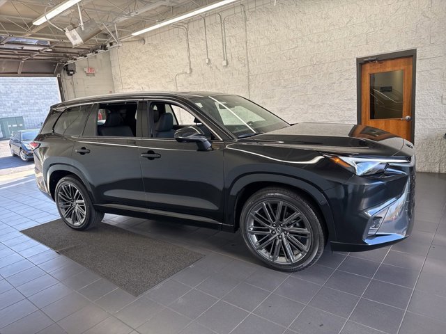 2026 Lexus TX Luxury's photo