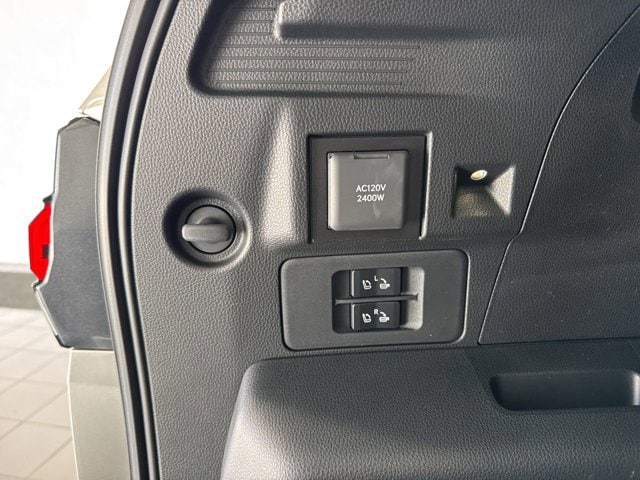2026 Lexus LX 700h F-Sport - Photo 10