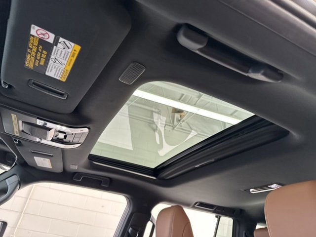 2024 Lexus GX Luxury - Photo 17