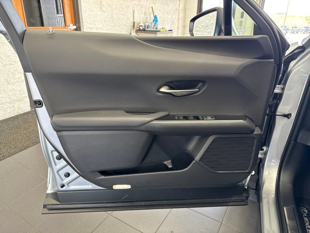 2026 Lexus UX Hybrid 300h F Sport Design - Photo 35