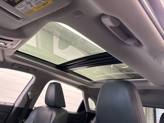2022 Lexus RX Hybrid 450h - Photo 16