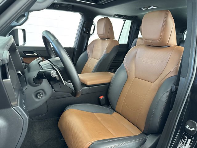 2024 Lexus GX Luxury - Photo 16